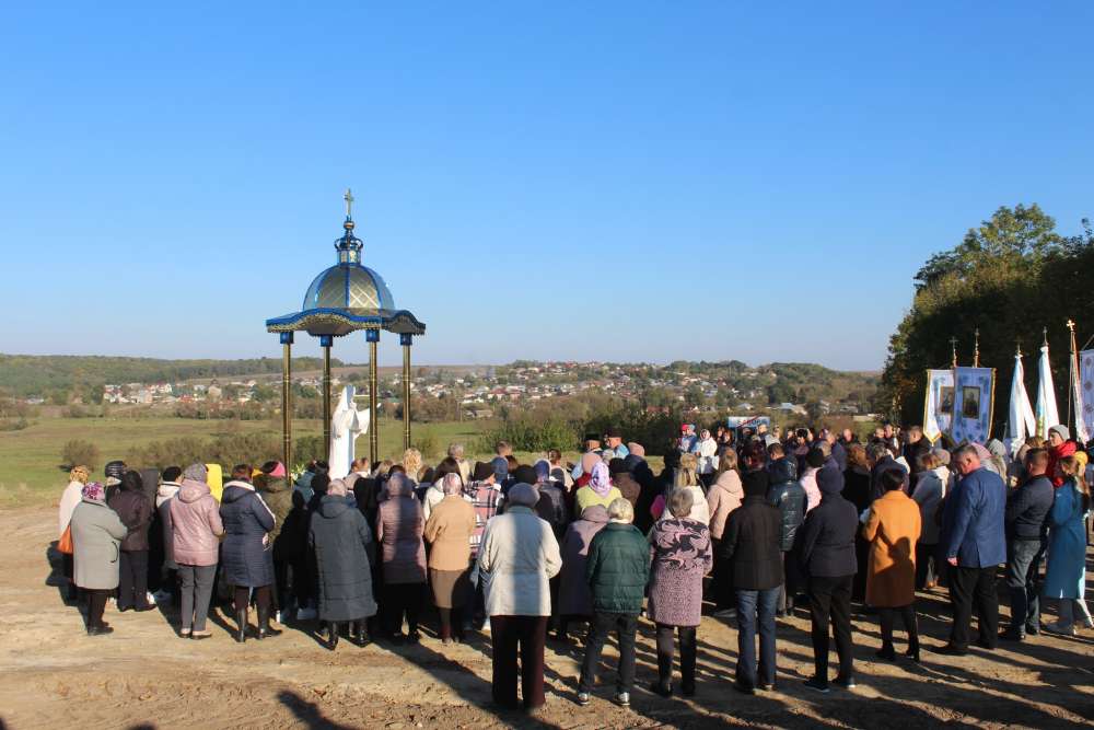 На Тернопільщині відкрили духовну святиню на честь загиблих військових