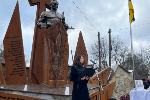 У Кременці відкрили пам’ятник Герою України полковнику Сергію Лі