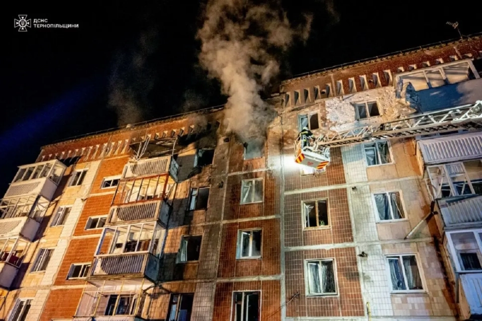 У Тернополі відремонтують будинок, в який влетів російський дрон