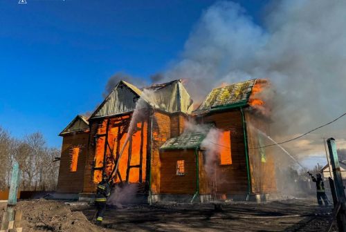 Збирають пожертви на відновлення храму, який згорів на Кременеччині
