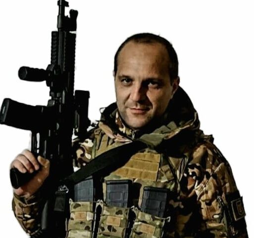 Тернопіль вшанує полеглого героя: меморіальну таблицю Віталію Олійнику відкриють на вулиці Чернівецькій