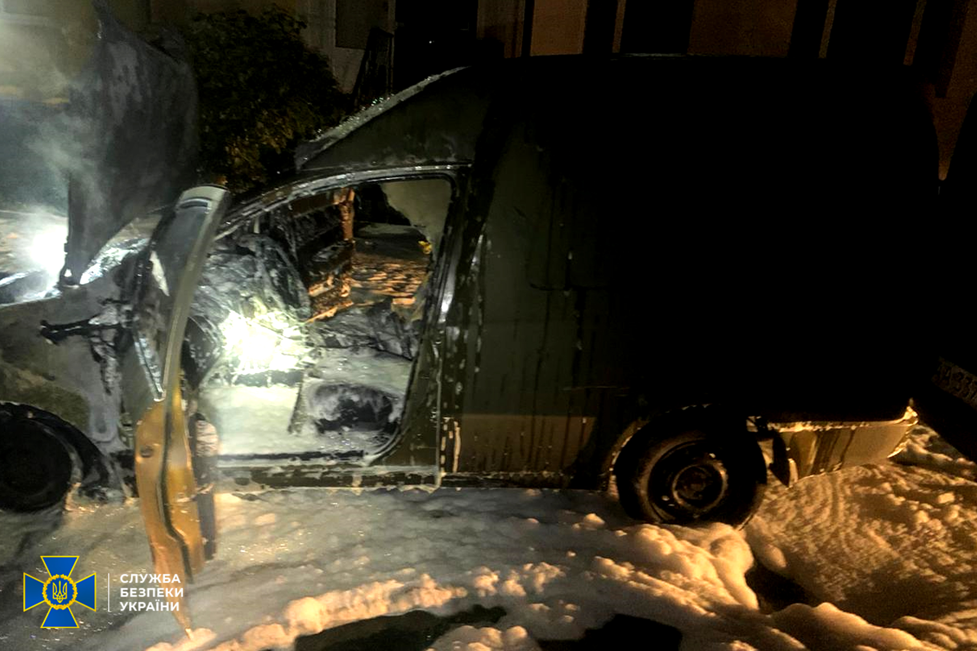 Двом тернополянам присудили по 6 років ув’язнення за підпал військових авто на замовлення (фото)