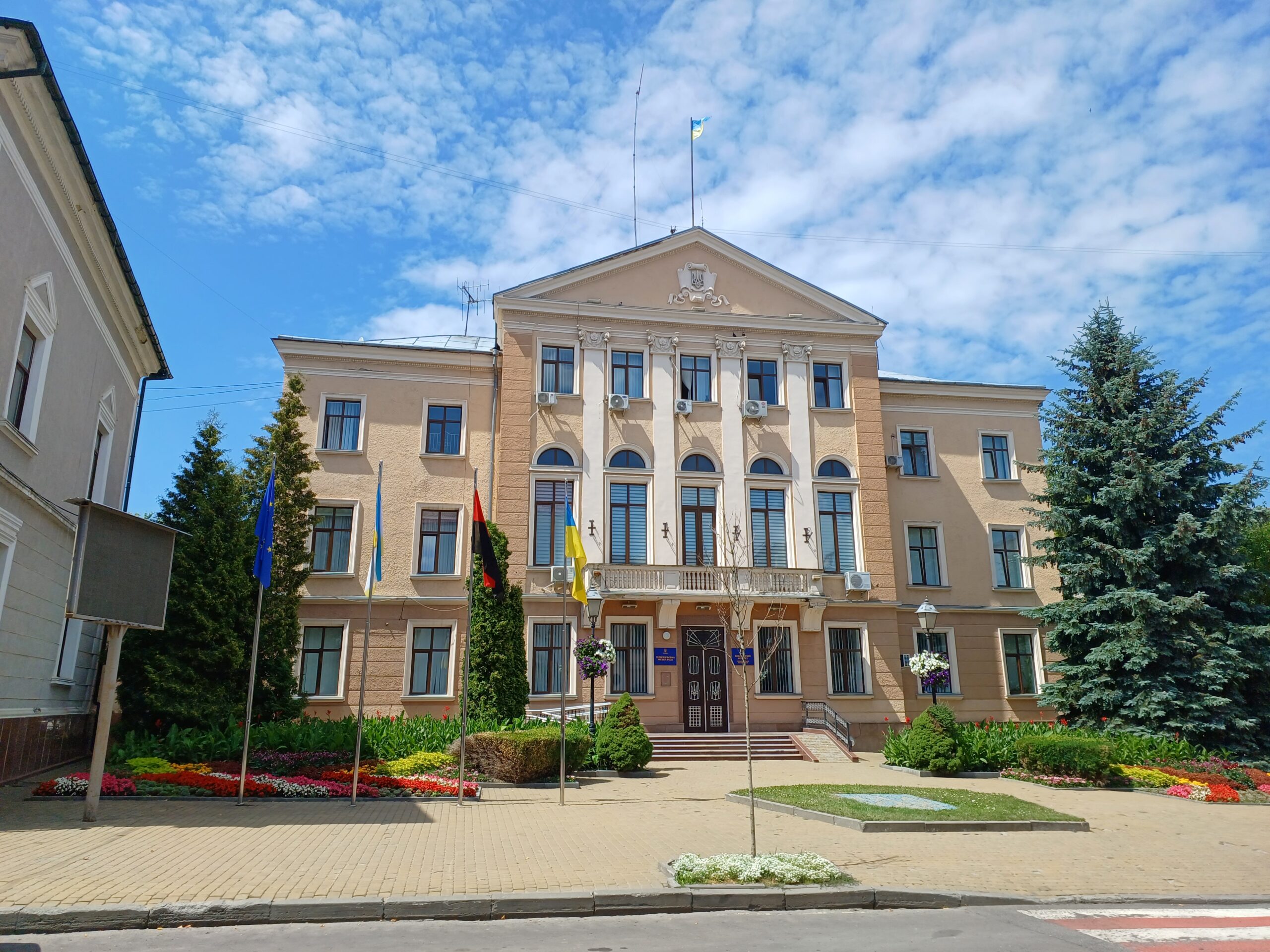 Влада Тернополя тратить мільйони на свій піар: що відомо?