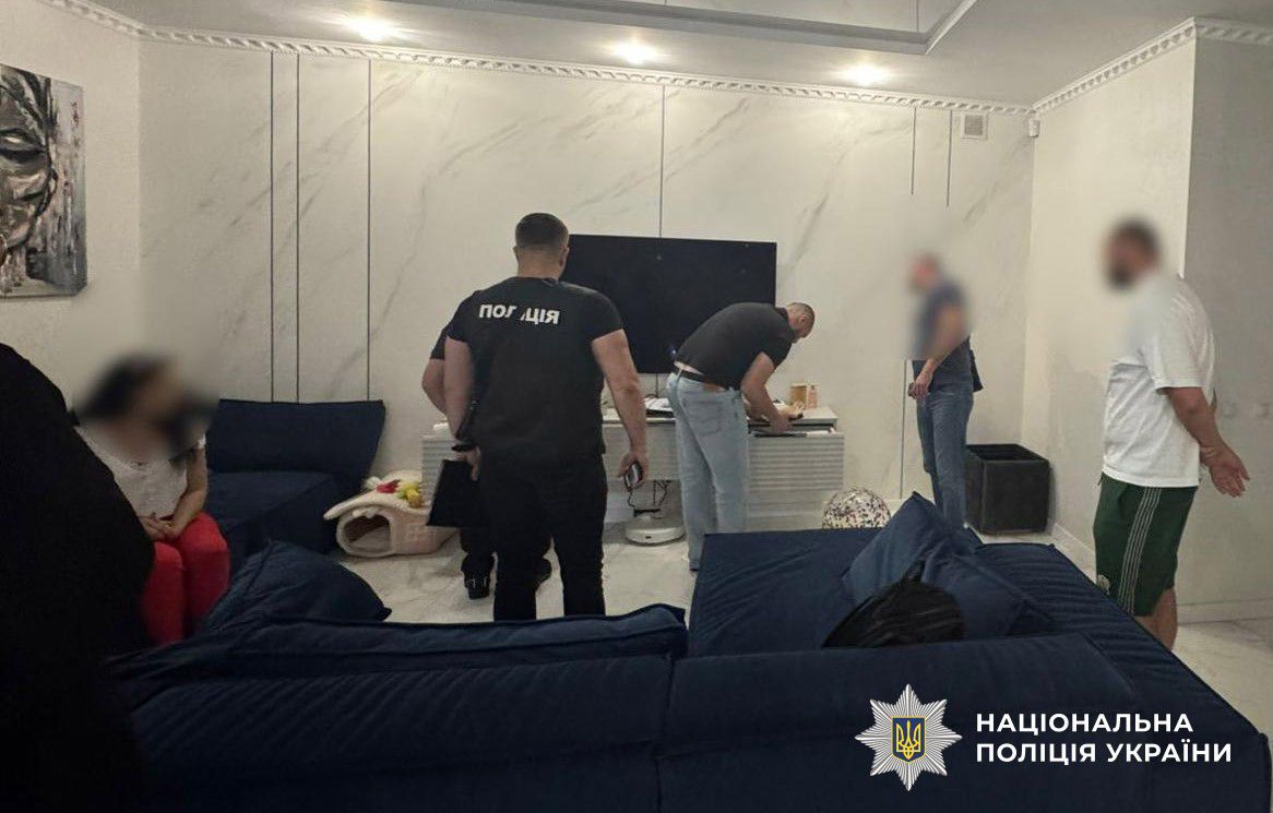 Справу продовжують: поліція проводить обшуки фігурантів, пов’язаних із Назарієм Гусаковим (фото)