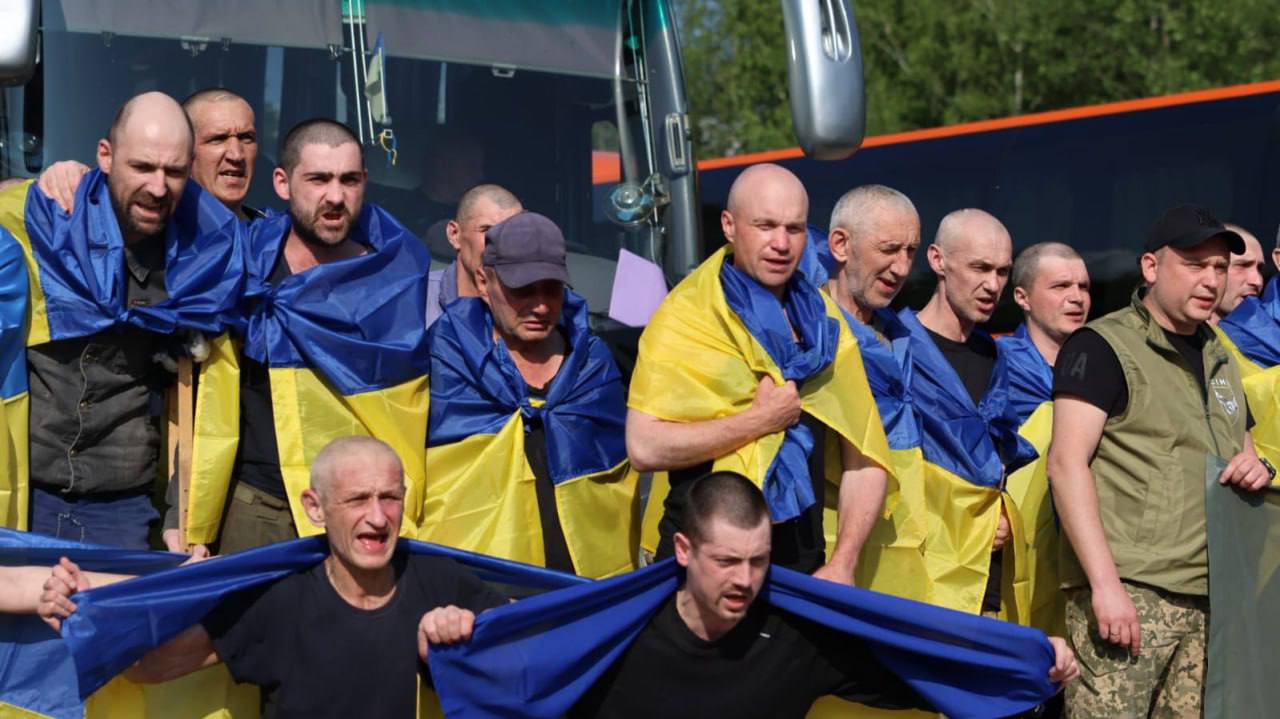 Герої вдома: поранені українські захисники повернулися з фронту