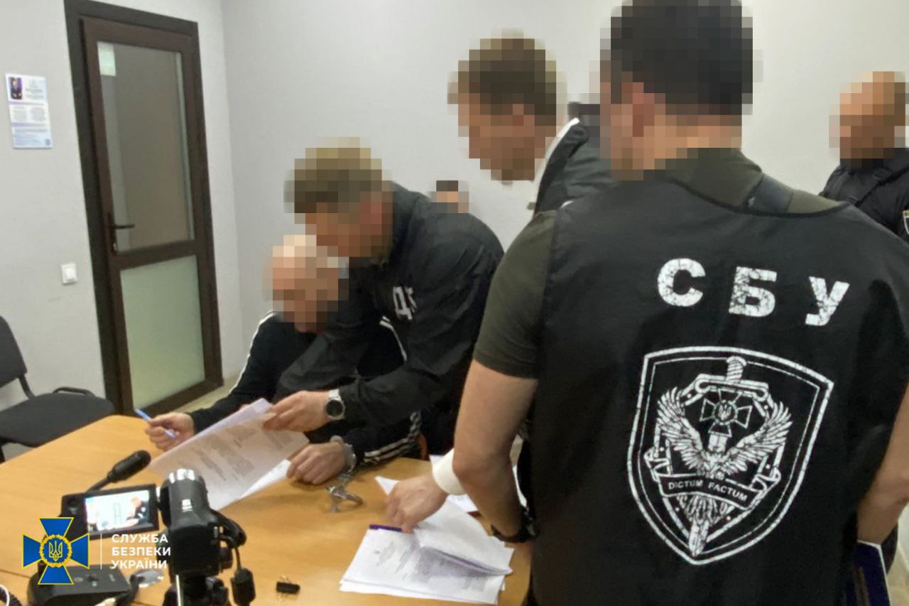 Українському депутату оголосили підозру в державній зраді