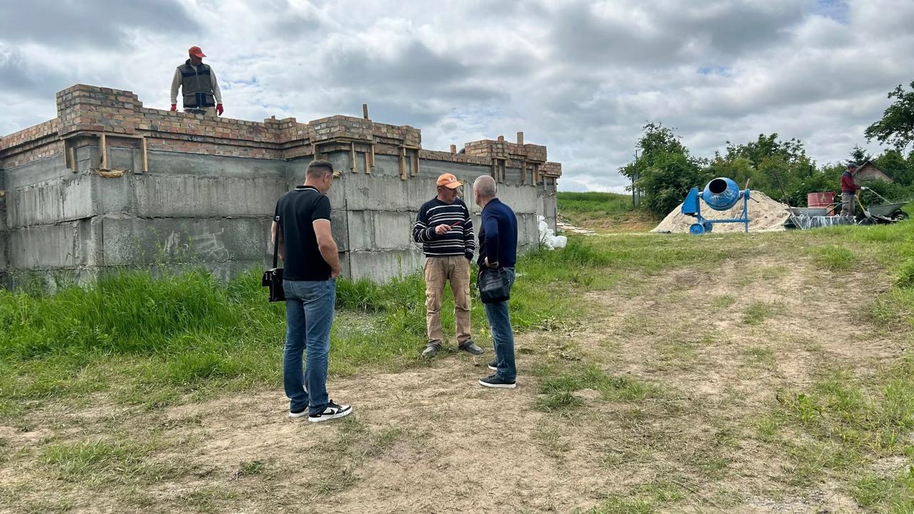 На Тернопільщині під виглядом житлового будинку будують церкву московського патріархату