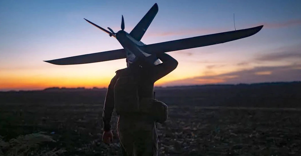 росія повідомляє про атаку дронів на завод, що модернізує «Шахеди» та МіГи