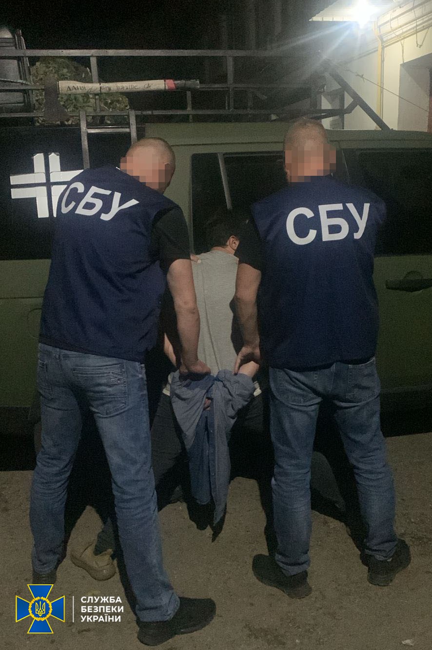 На Хмельниччині СБУ затримала агента рф, який готував теракт проти українського військового