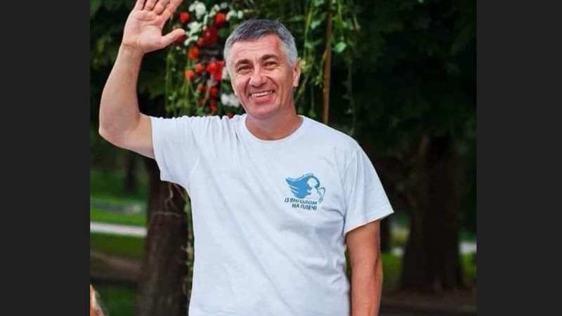 Український волонтер щодня долає рекордні відстані, щоб врятувати 3-річного Марка Гладиша