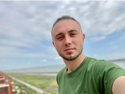 Безугла подає до суду на Тараса Тополю