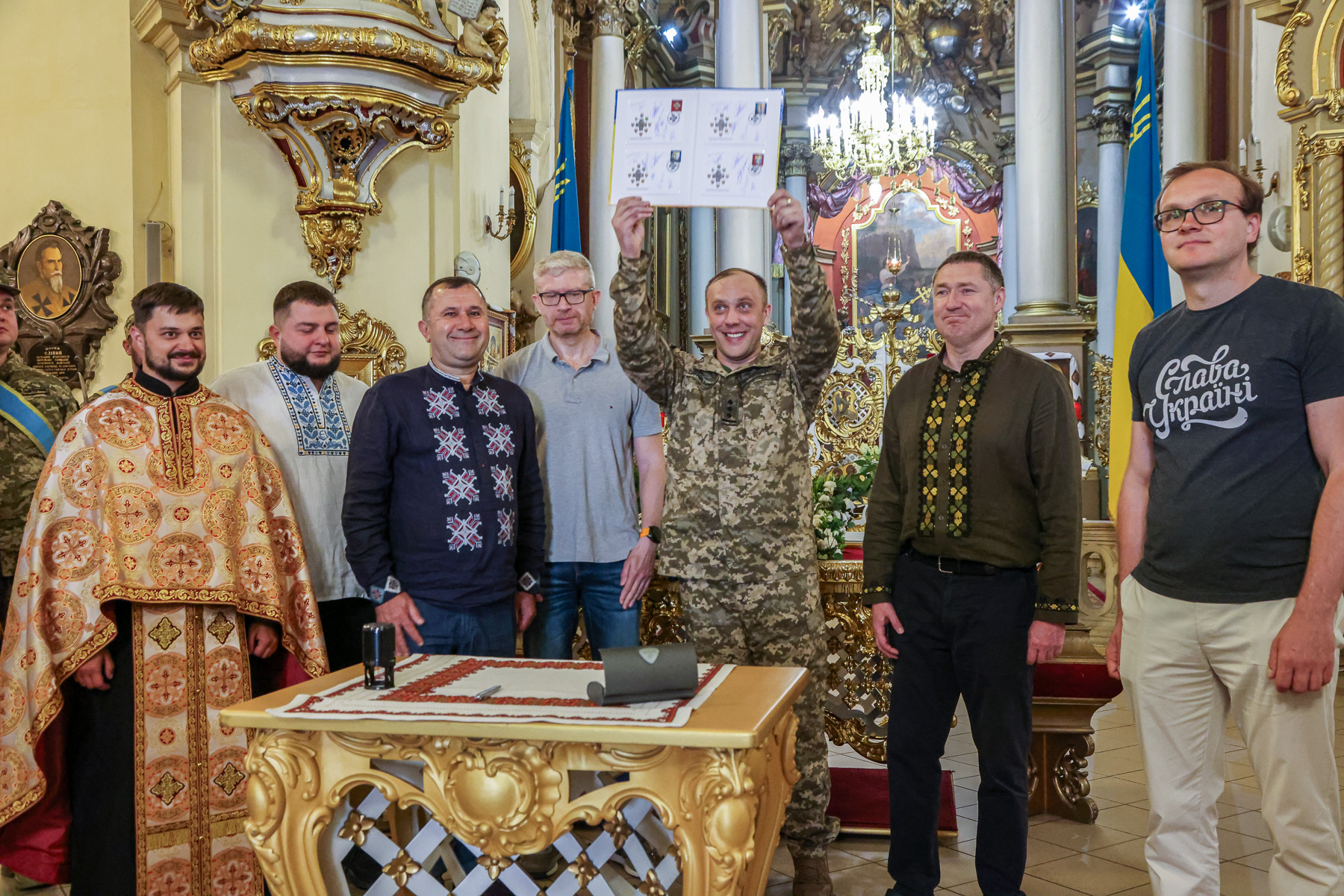 У Львові представили марку на честь 103-ї бригади тероборони