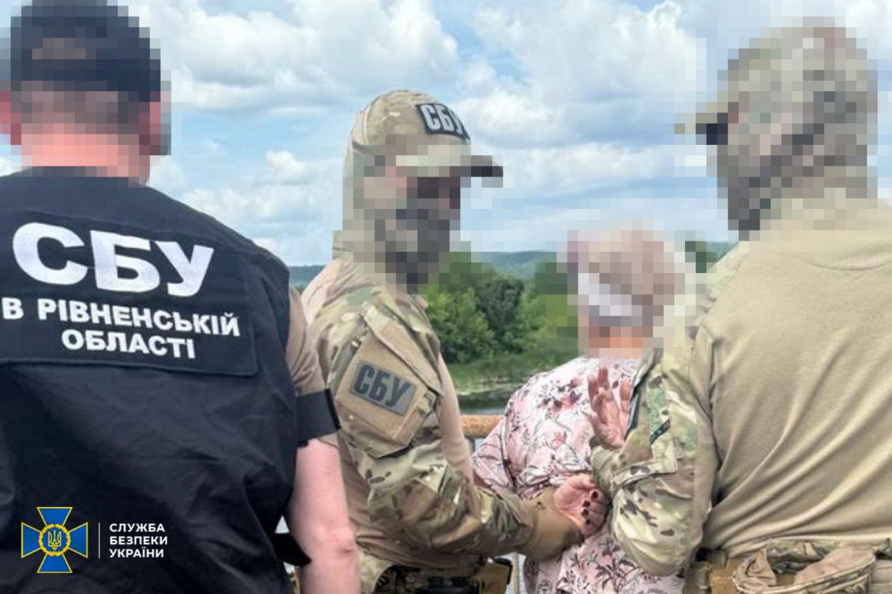 СБУ затримала агентку ГРУ, яка готувала прорив російських ДРГ біля Сум