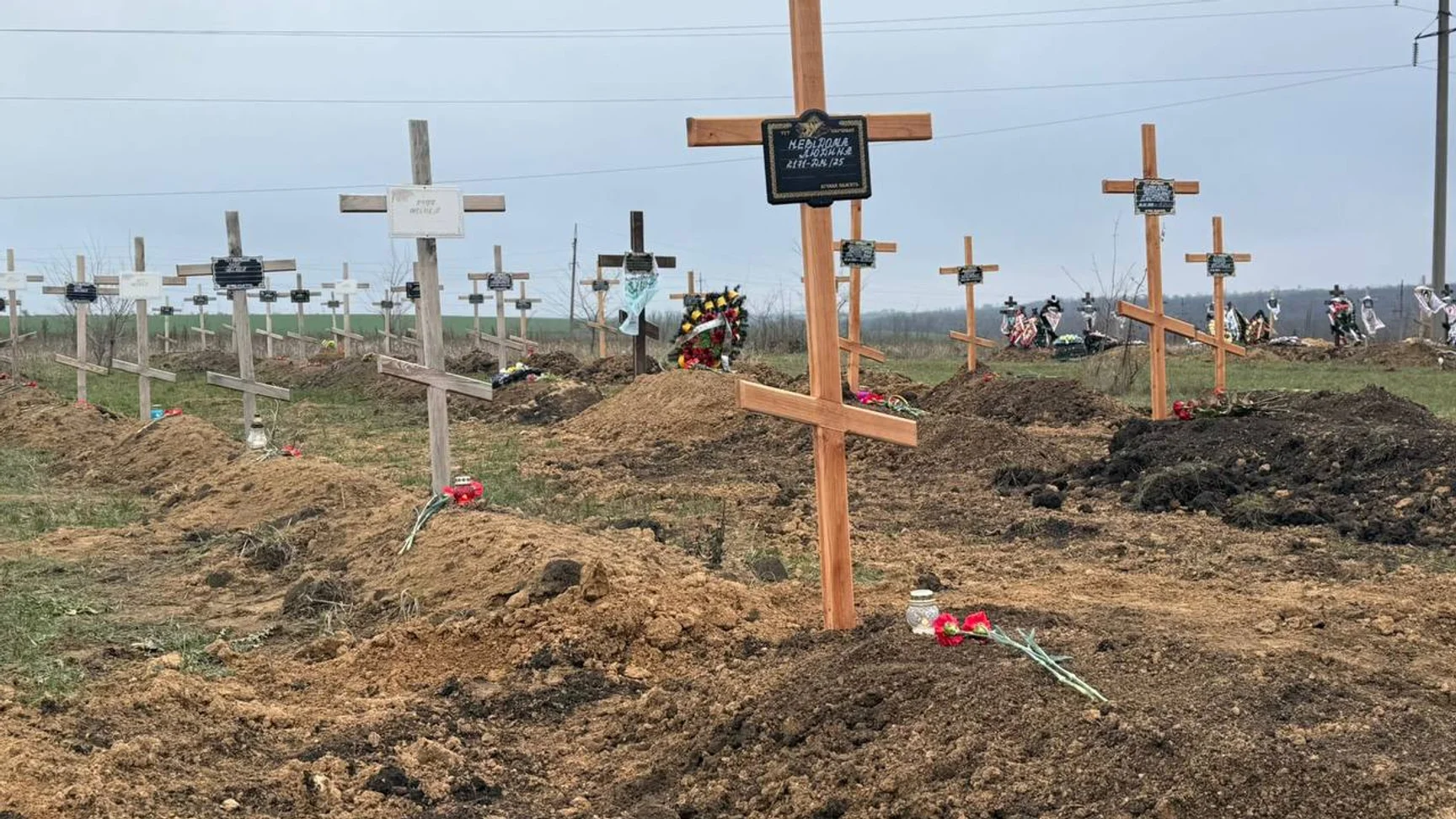 В Ізюмі перепоховали 449 людей, які загинули під час російської окупації